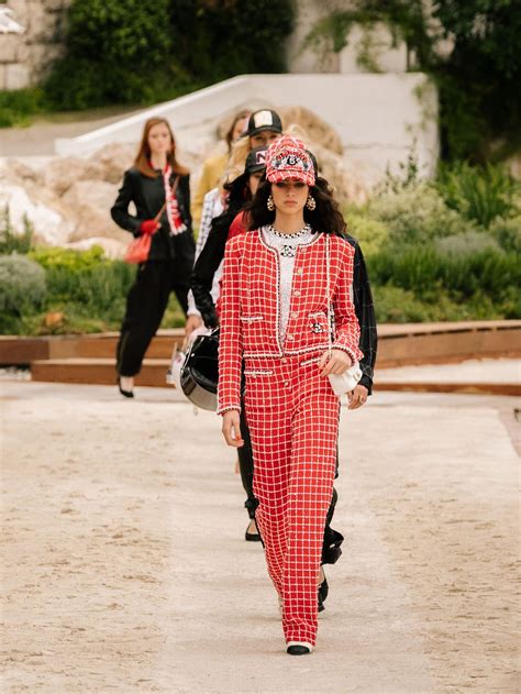 All the Looks from Chanel Cruise 2023 Show in Monaco .